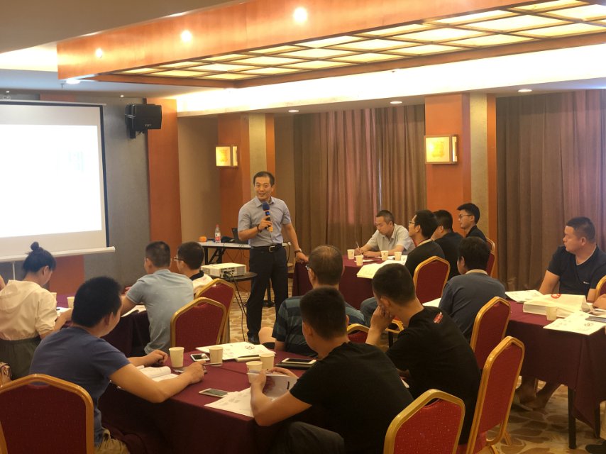 8月25，26刘刚老师在美资企业讲授班组长技能提升