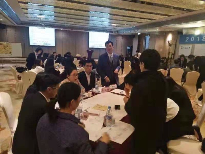 李东老师—2018.10月29号在西安《团队执行力与沟通体验式沙盘》课程