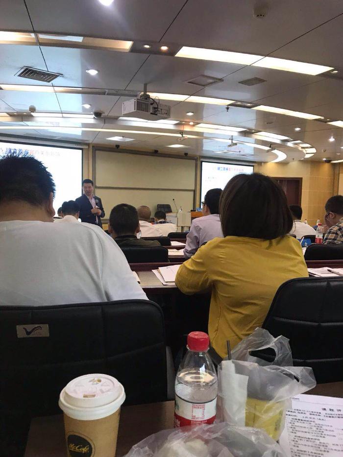 【包贤宗老师】11月28日受邀在南宁讲授《催款策略与应收帐款管理》公开课圆满结束！