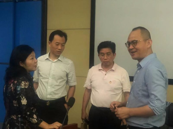 【李真老师】8月23号给江西某企业第四次返聘《解读两会精神、看懂中国经济、做好银行创新》课程圆满结束