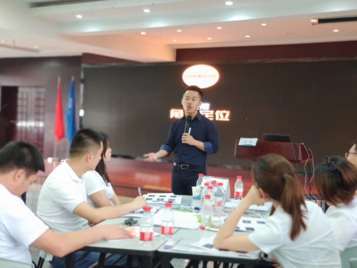 梁辉老师 8月17、18号为温州太平洋保险讲授《狼性营销团队的建设与管理》课程，圆满结束！
