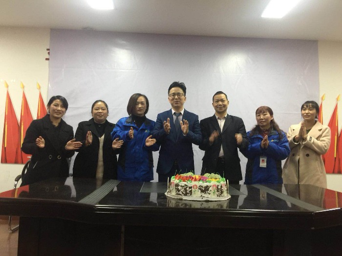 张坤老师10月22-23为拉萨百益集团讲授《TTT-五大技能修炼》结束！