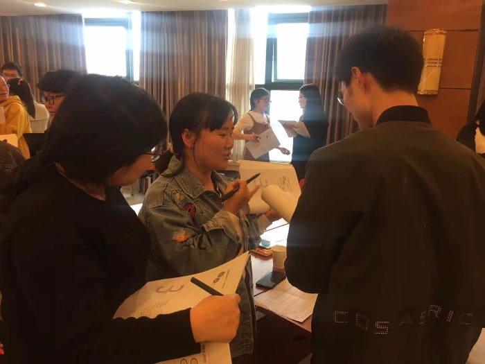 曾秋香老师-2019年4月19-20号在郑州某教育公司讲授《MTP综合管理能力提升》课程