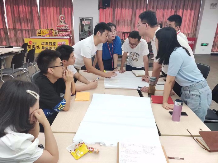 曾秋香老师--2019年8月16-17日为合肥恰恰瓜子集团讲授《行动学习》课程