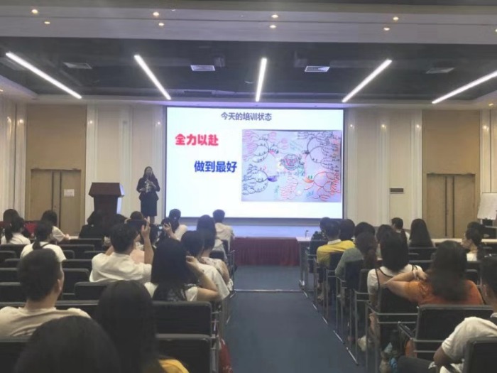 好评如潮，好评如潮！古灵老师10月16日在佛山政府组织的公开课讲授《新形势下的企业社保管理》圆满结束