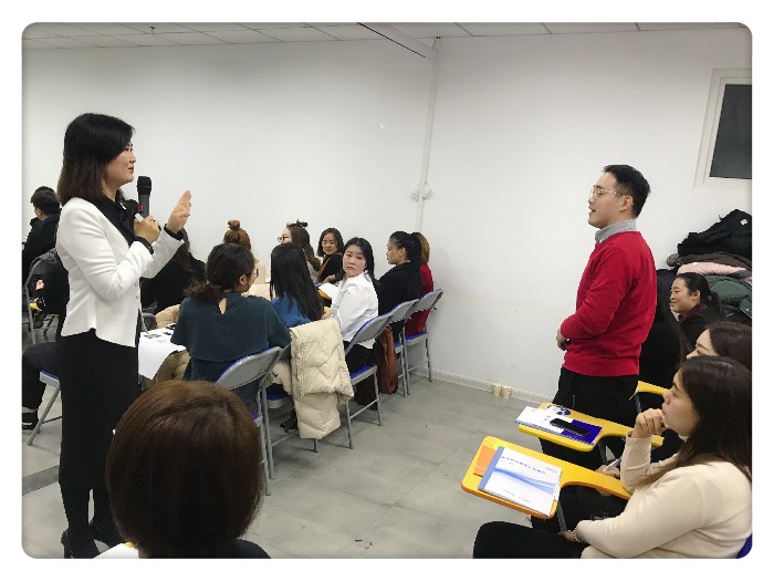 12月3日，柳娟老师为石家庄某教育培训机构带来《教育机构服务能力提升》的课程