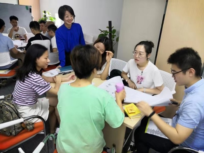 8月6日张芯译老师为广州美格基因讲授《销售沟通技巧》课程圆满结束！