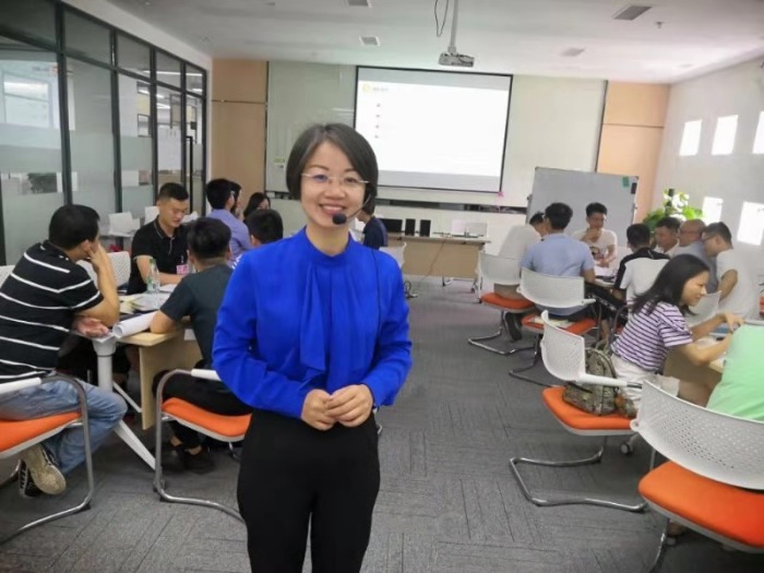 8月6日张芯译老师为广州美格基因讲授《销售沟通技巧》课程圆满结束！