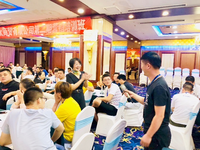 8月4日张芯译老师为无锡顺鑫恒太商贸讲授《销售沟通技巧》课程圆满结束！