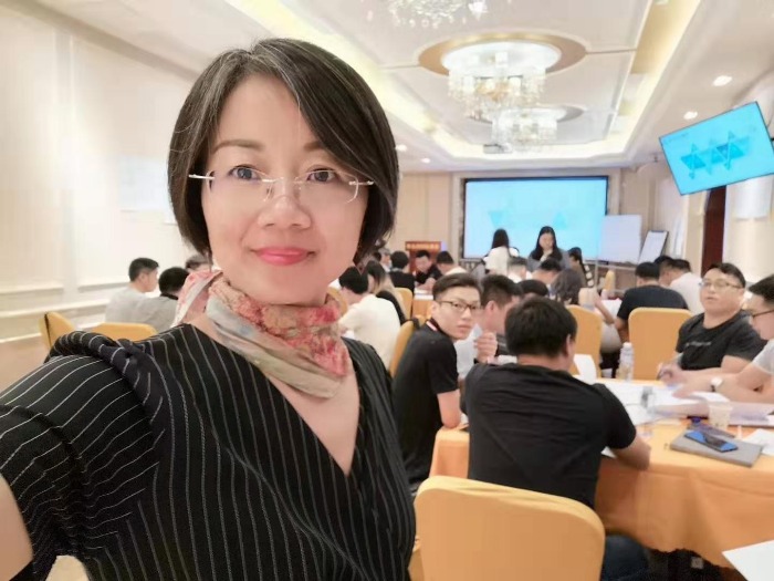 9月14~15日张芯译老师为深圳天方达健信股讲授《大客户销售实战训练营》课程圆满结束！