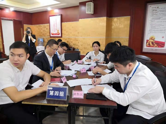 10月26日张芯译老师为广西机电设备公司讲授《打造销售铁军》课程顺利结束！