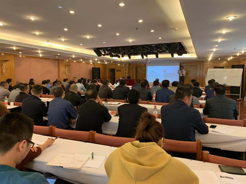 龙飞老师10月26日为江苏某大型民营制造企业的《非人力资源的人力资源管理》培训圆满结束