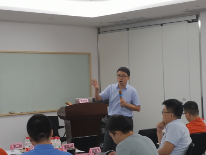 章利勇教授8月9-10日在深圳讲授《卓越领导力》总裁班圆满结束！	