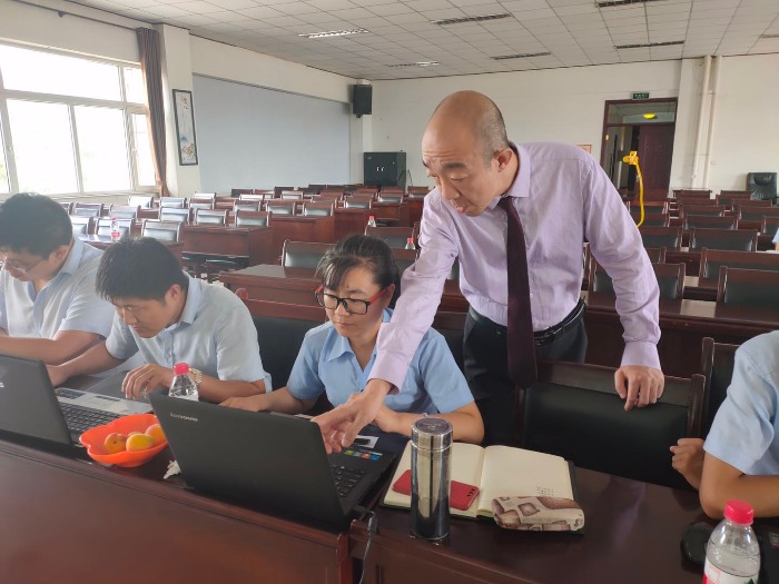 杨杰老师于7月5-6日在内蒙古的包头市给某银行的TTT大赛做《四部成就完美课程——课程开发技术实战训练》完美结束