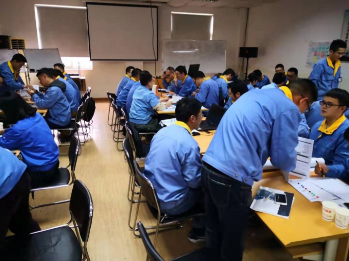 【周建华老师】11月7-9日为成都某铁路轴承公司讲授《6sigma》课程圆满结束