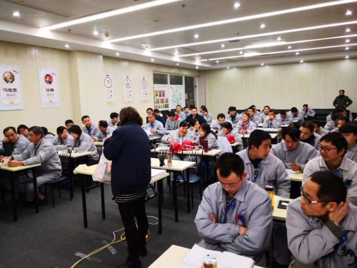 【周建华老师】11月30日受邀为南京某公司讲授《7s目视化与设备质量管理》课程圆满结束