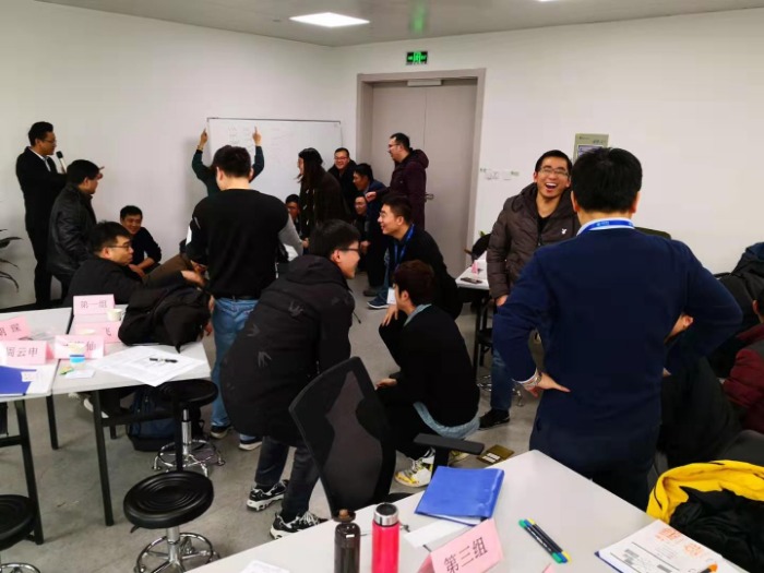 【周建华老师】1月4日受邀为某电子设备公司讲授《全面质量管理》课程圆满结束