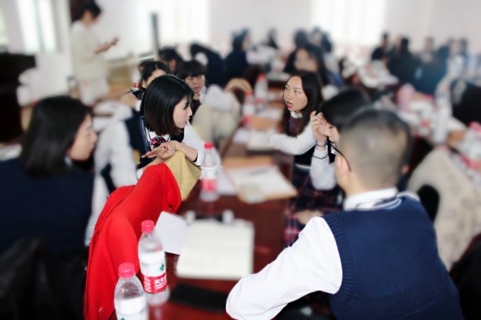 【王晓茹老师】10月27日为武汉某电商公司讲授《攻心为上—销售心理实战演练》课程圆满结束