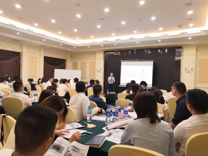 【田野老师】9.4日给长沙碧桂园地产讲授《沙漠掘金》课程圆满结束！