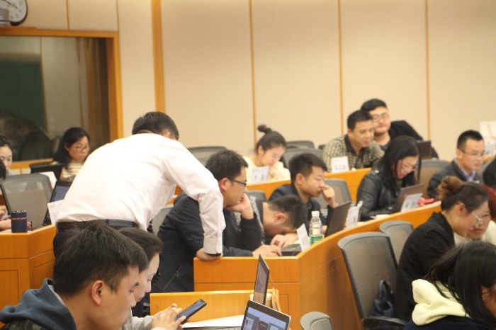 【鲁洪涛老师】3月30-31日号在长沙市为某企业讲授《微课制作》圆满结束。