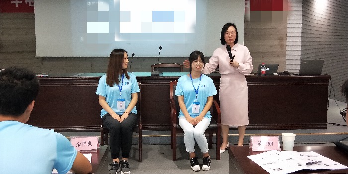 【情商管理专家-俞文显老师】9月3号给华电集团某分公司讲授《情绪压力管理+职场礼仪与职业素养提升》课程圆满结束啦！
