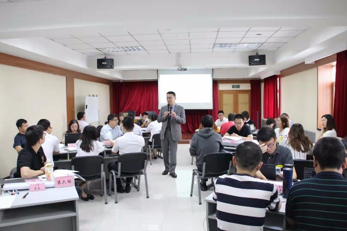 【财富管理——张罗群老师】2019年9月18~19号在北京为某银行讲授两天的《TTT内训师训练》的课程取得圆满成功！！