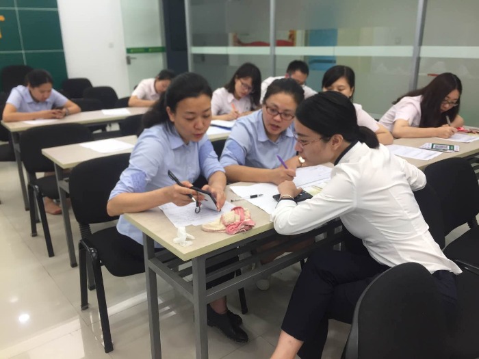 郑超益老师为邮储银行重庆某分行主导的综合营销项目