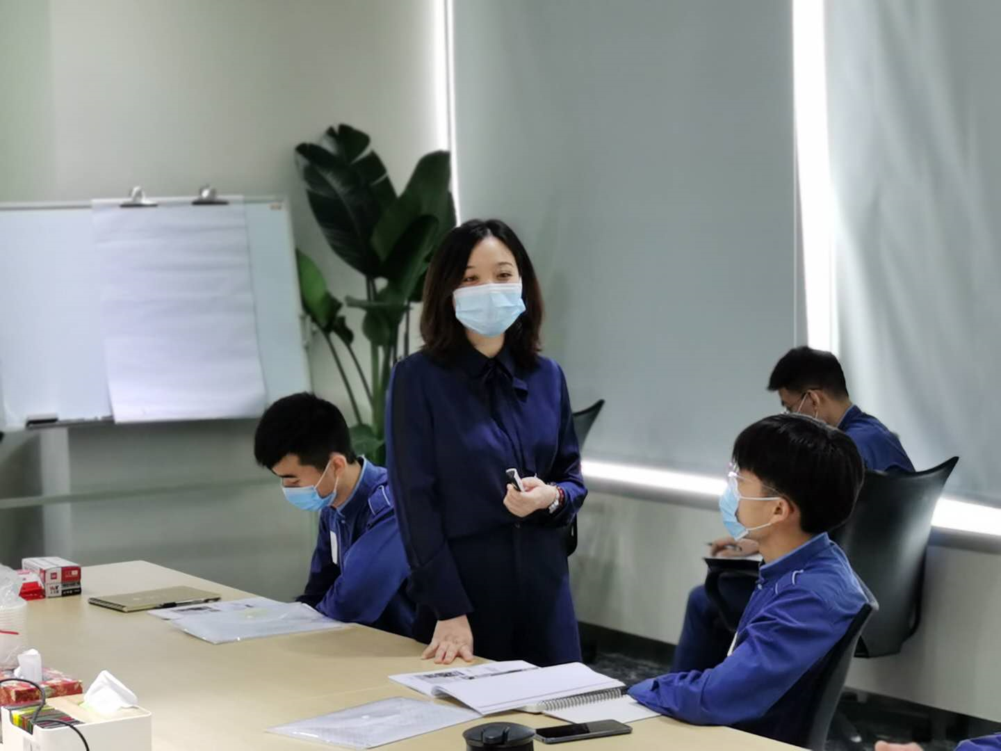 服务营销李方老师6月30日给某金融中心讲《客户体验与服务营销技巧》圆满结束~