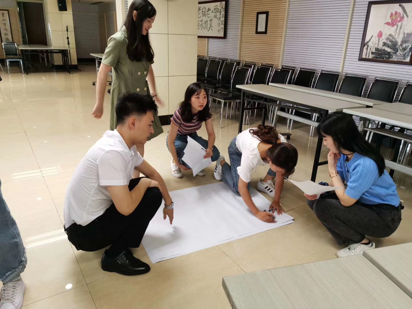 7月10日吴正凡老师受邀为重庆某银行给新员工讲授《逻辑思维与高效表达》