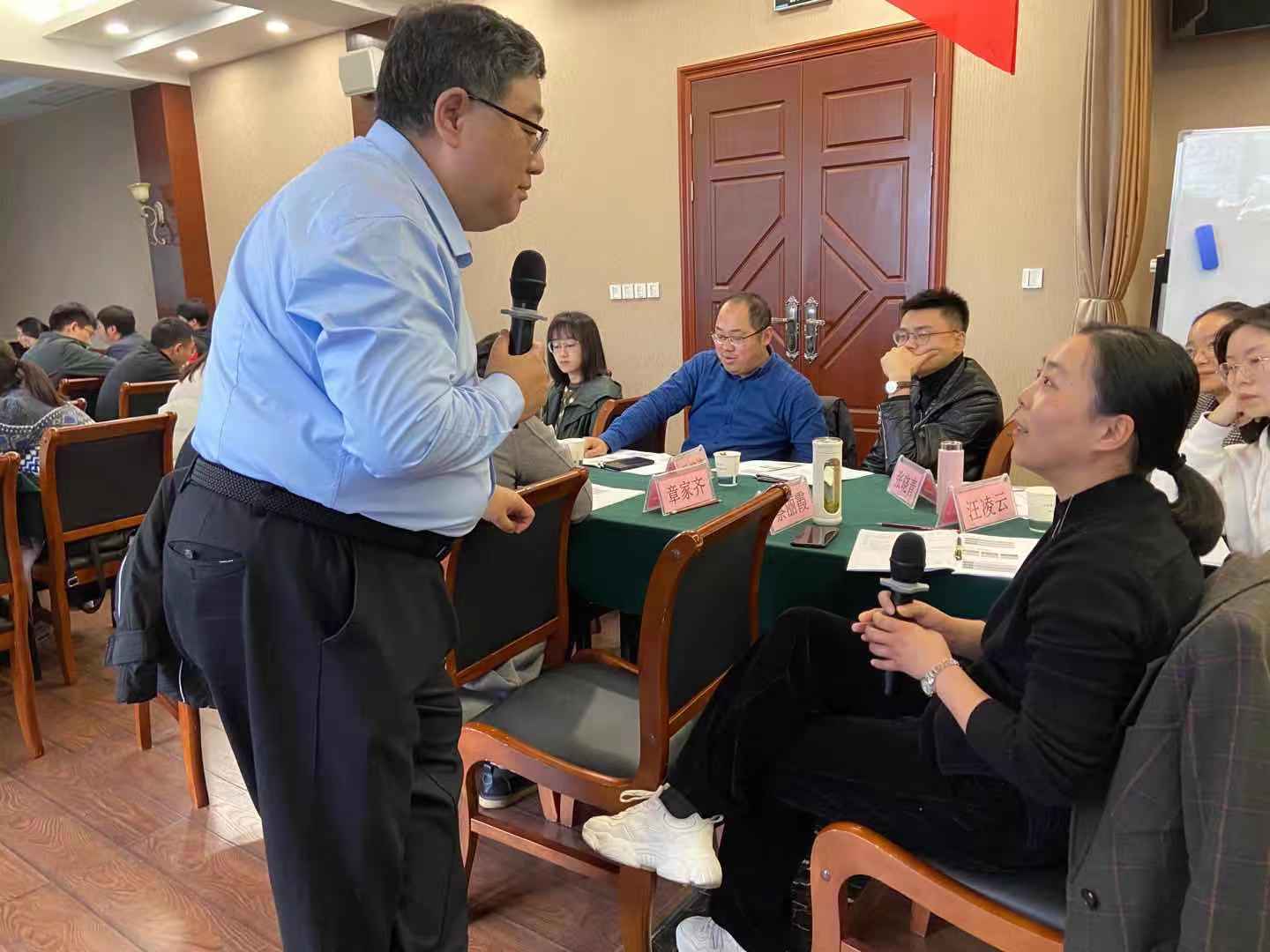 12月7-9阎金岱老师在杭州讲授3天《公文写作技巧》二期圆满结束