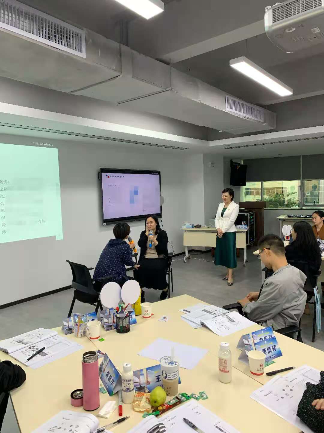 【倪莉老师】11月20-22日为东莞银行分享《厅堂营销与银行网点精细化管理》课程圆满结束！