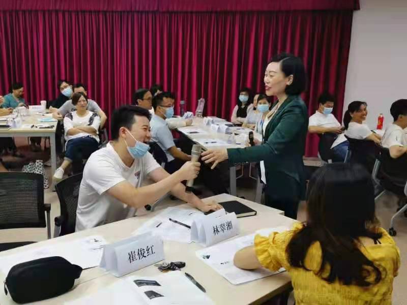 【倪莉老师】5月15日为中国建行分享《网点优质服务提升》课程圆满结束！