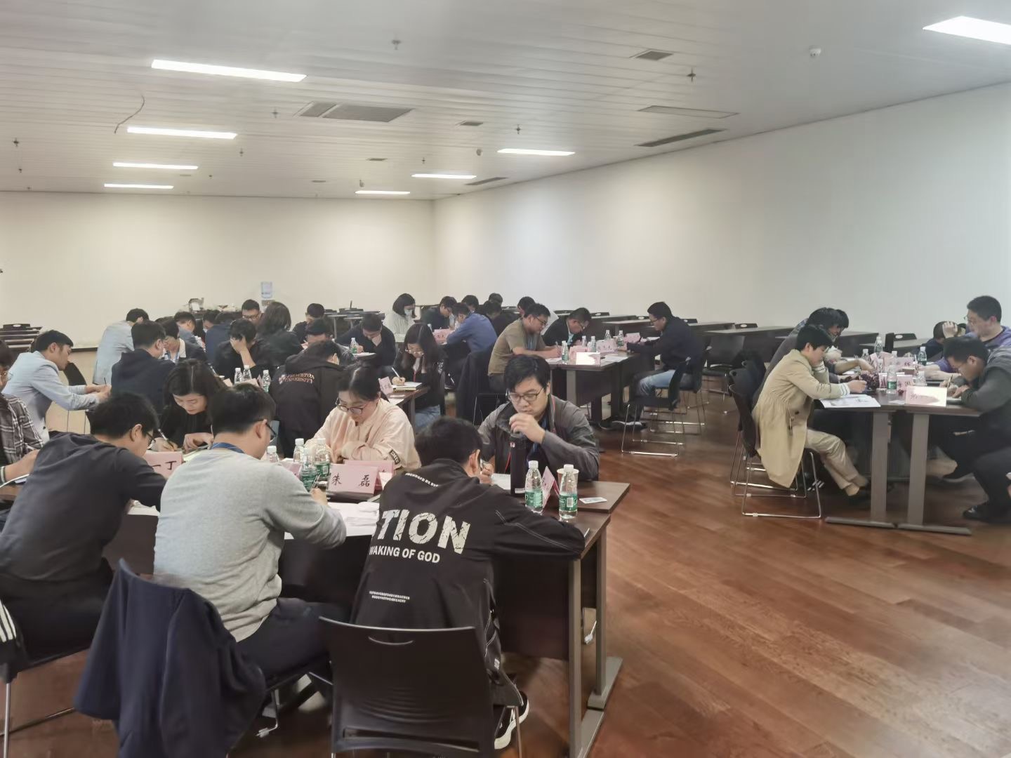 【李美鲜老师管理课堂】《情绪管理与科学减压》有获得新知也有旧知新用, 有松有紧张弛有度节奏适宜！