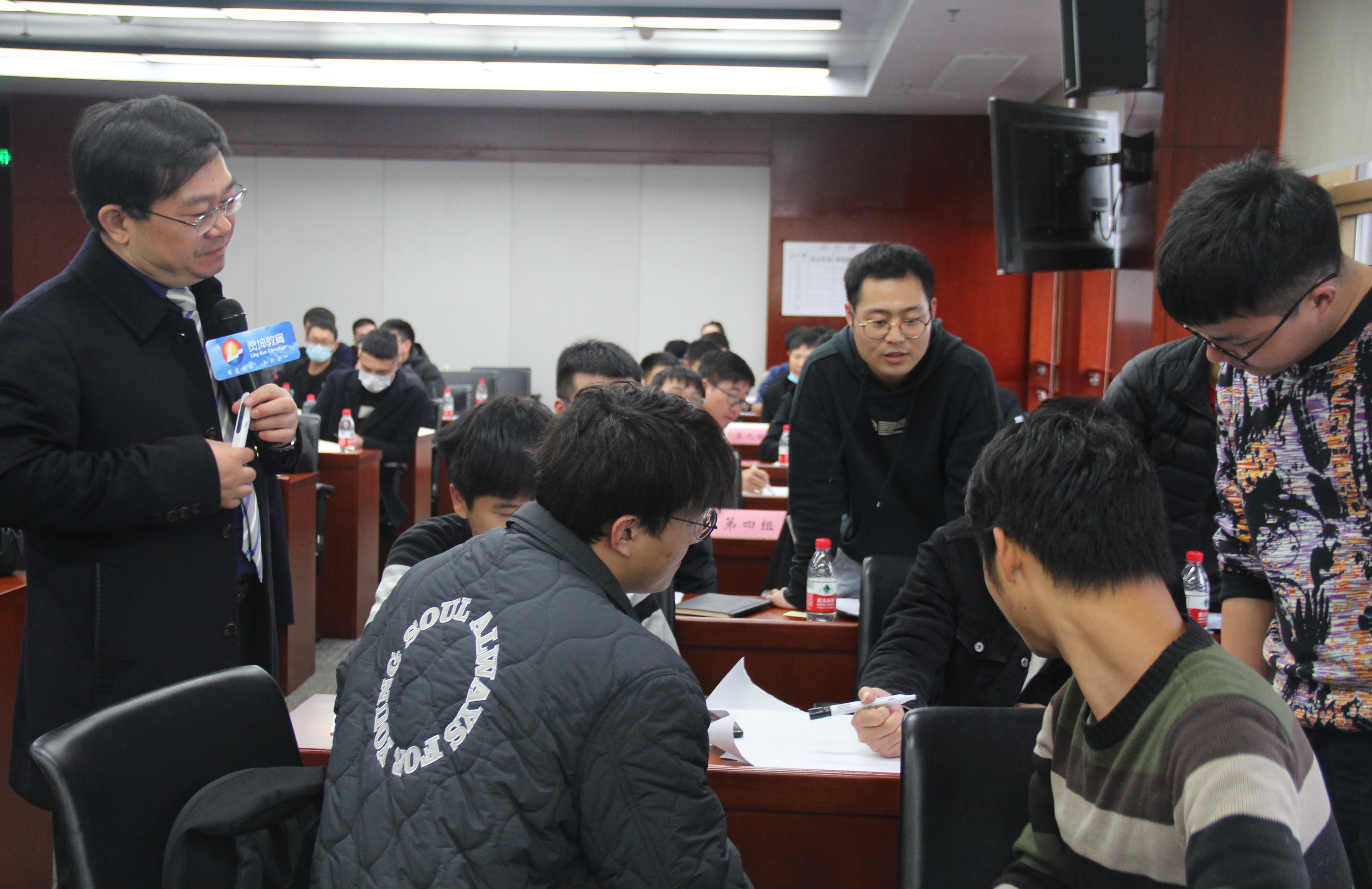 熊伟11月25日某中建武汉的培训《从精英骨干迈向卓越管理之高水准的问题分析解决》