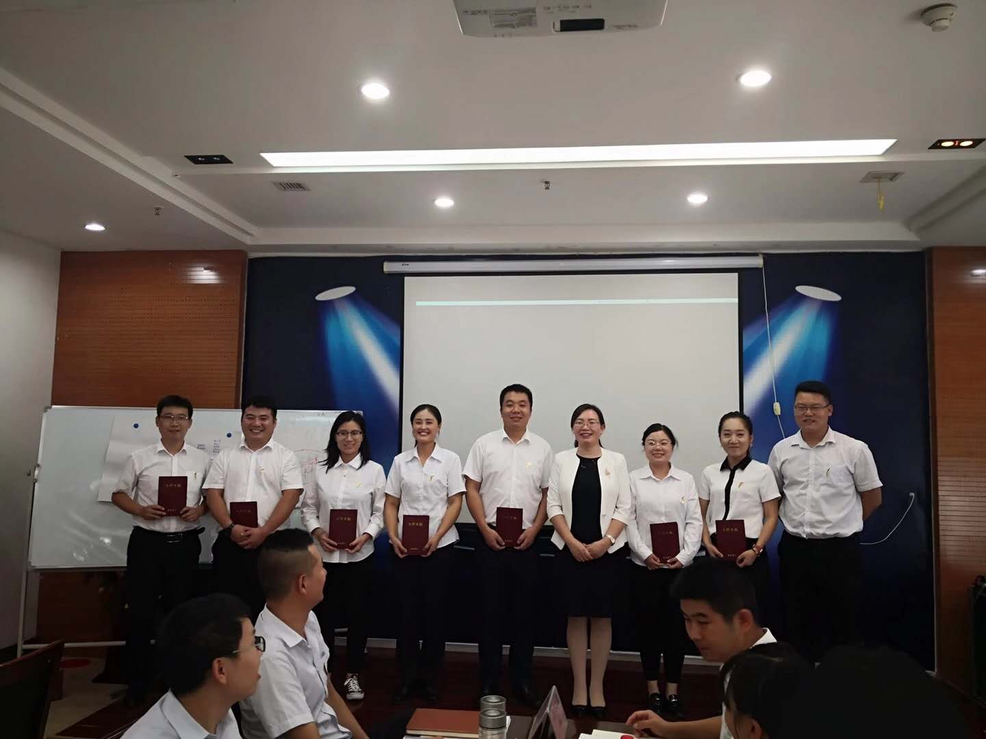 曾秋香老师一2020年9月11-12号在郑州讲授《管理者角色认知与职业修炼》两天的课程圆满结束