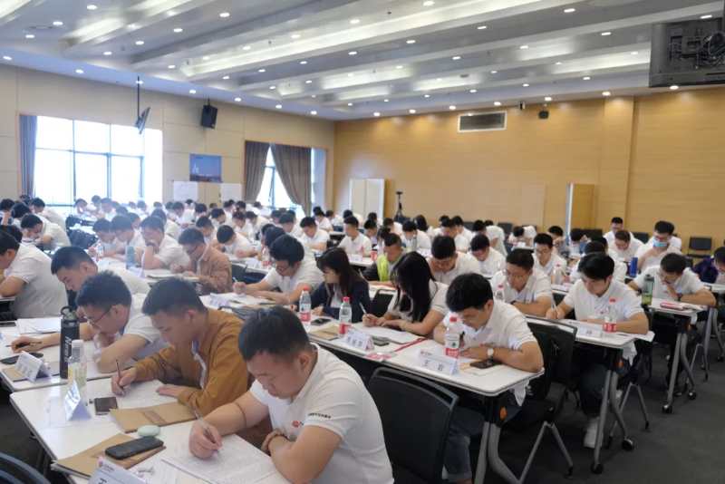 【张城玮老师】10.13-14日在南通讲授《新员工职业素养与沟通技巧》