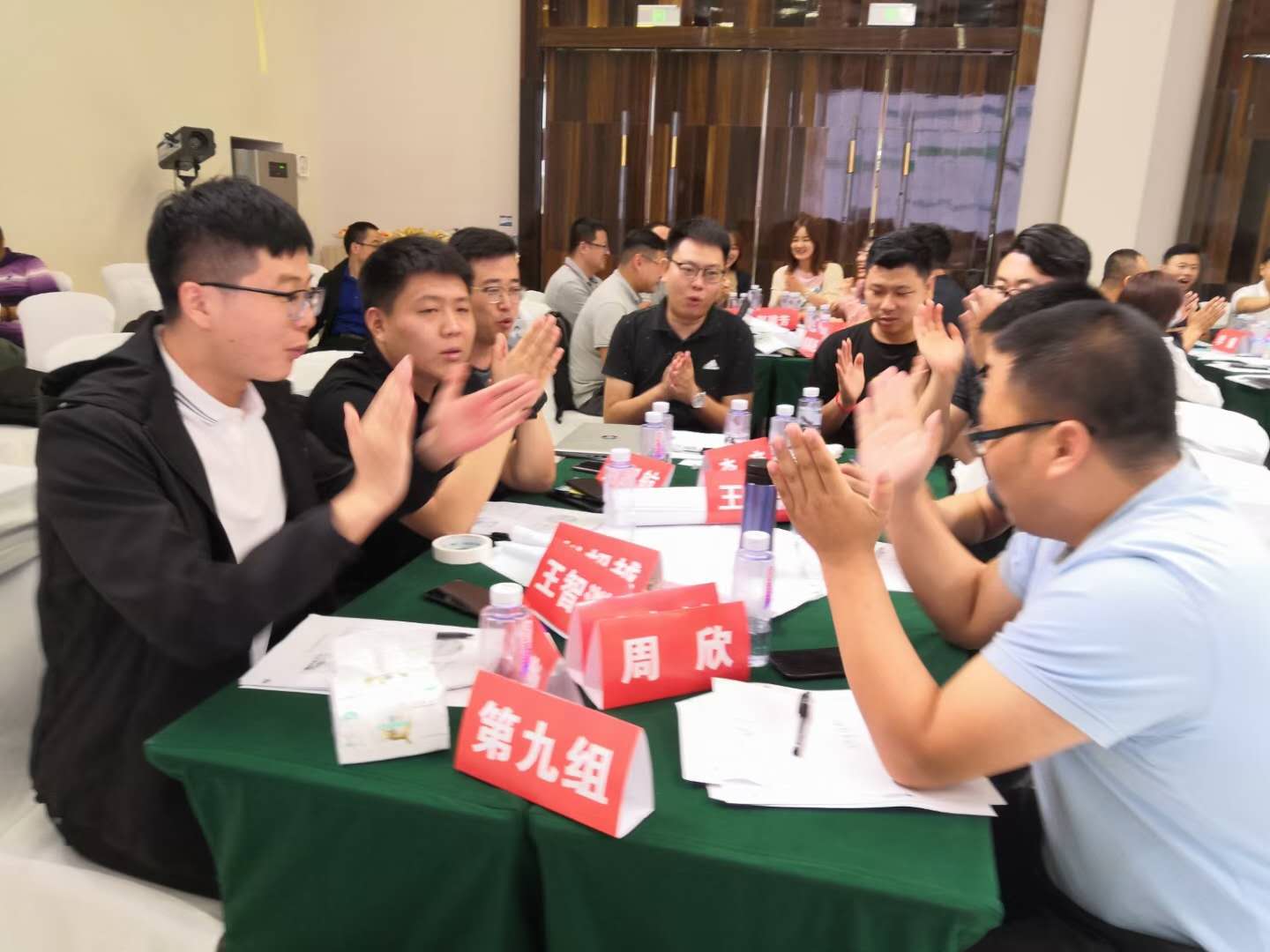 8月21日张芯译老师为呼和浩特能够知名物联网上市公司讲授《客户关系提升》课程圆满结束！