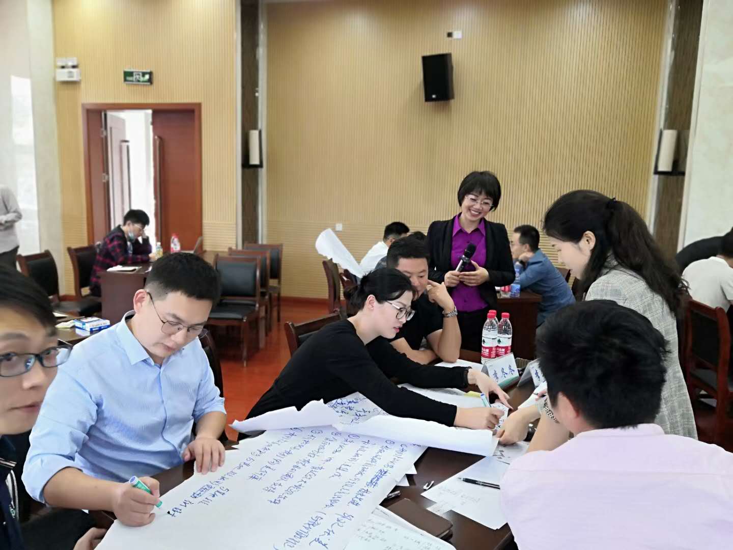 9月28日张芯译老师为安徽某知名医疗科技公司讲授《客户开发与关系管理》课程圆满结束！