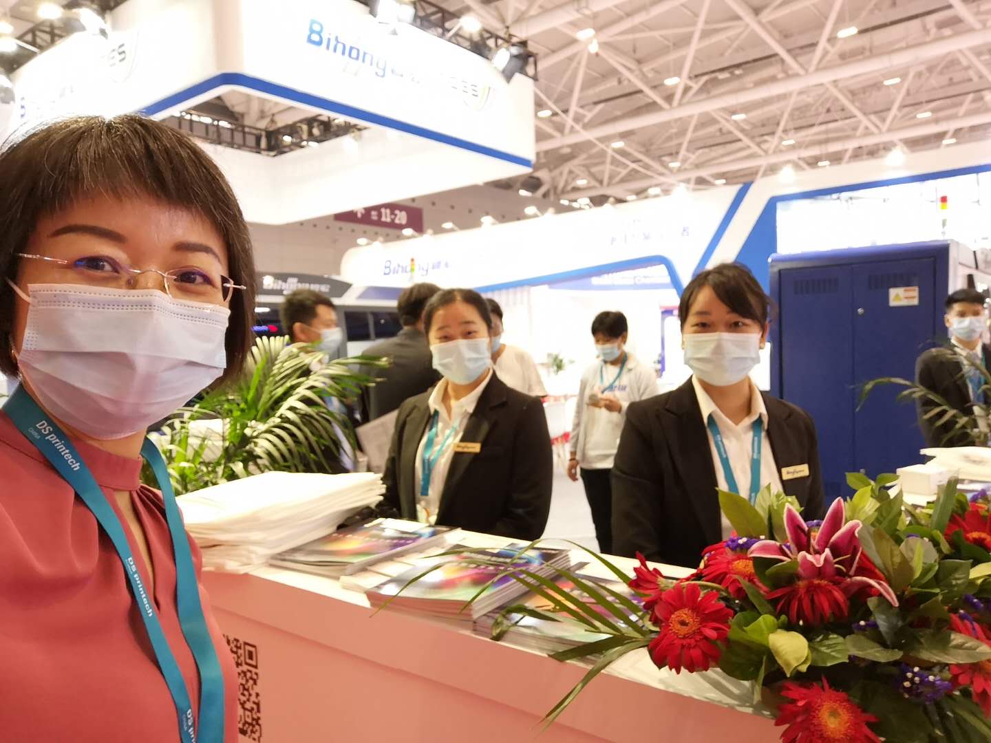 10月26~28日张芯译老师为广州某知名企业进行围棋三天的《销售督导训练》圆满结束。