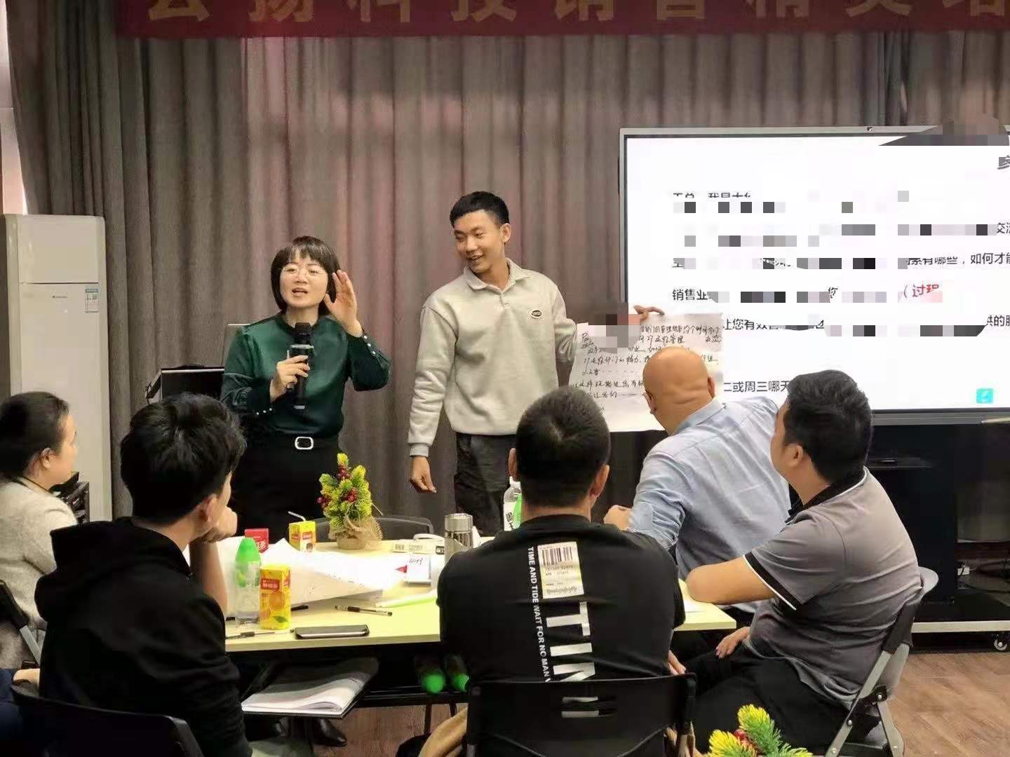 12月12-13日张芯译老师为汕头知名科技企业销售团队讲授《销售精英实战训练》课程圆满结束！