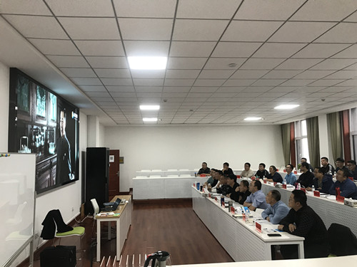 【青年干部成长导师-龙飞老师】11月17号受邀至鄂尔多斯为某能源企业讲授第二期《管理者角色认知》