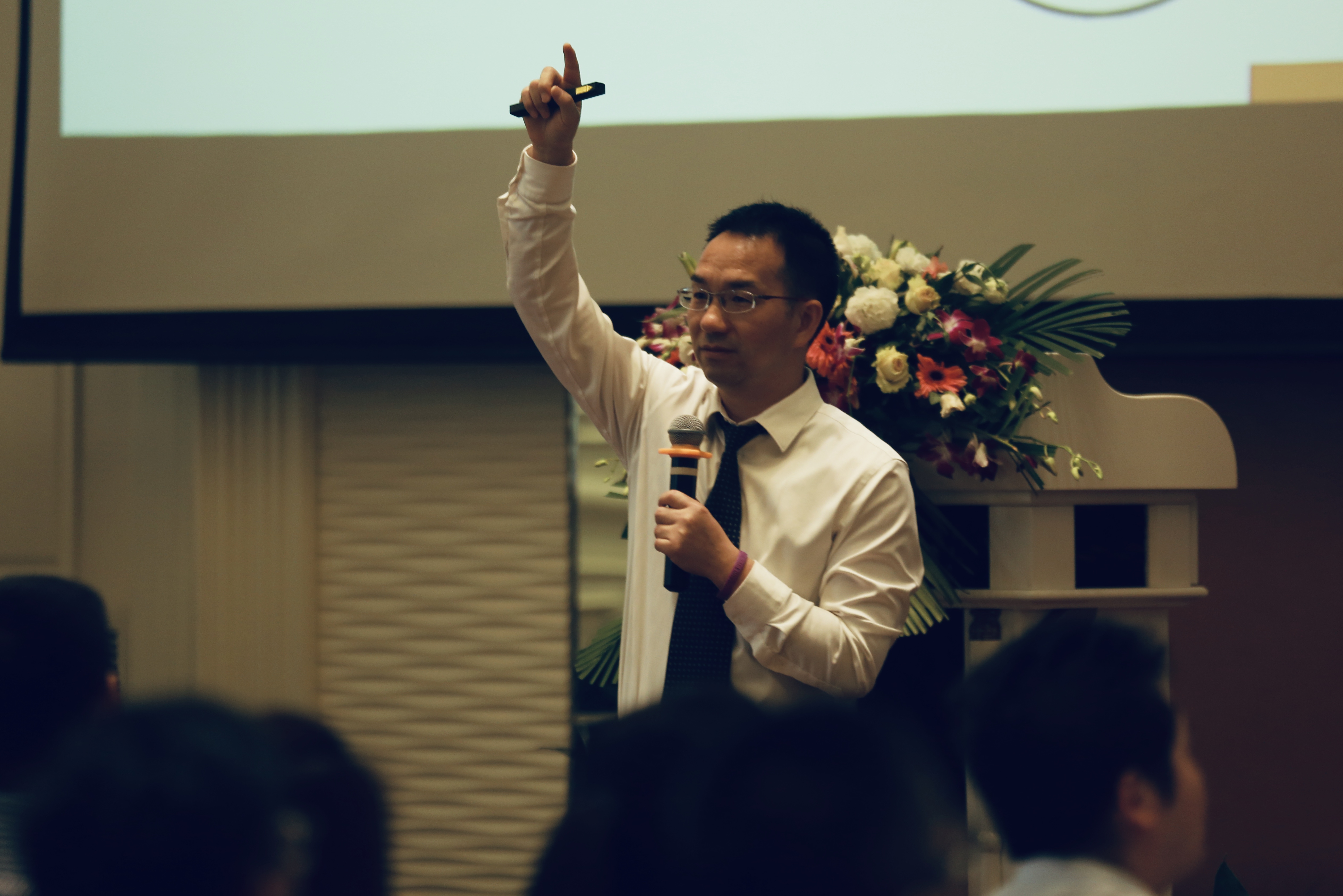 【青年干部成长导师-龙飞老师】11月18号受邀至石家庄为某中铁集团讲授《问题分析与解决》课程