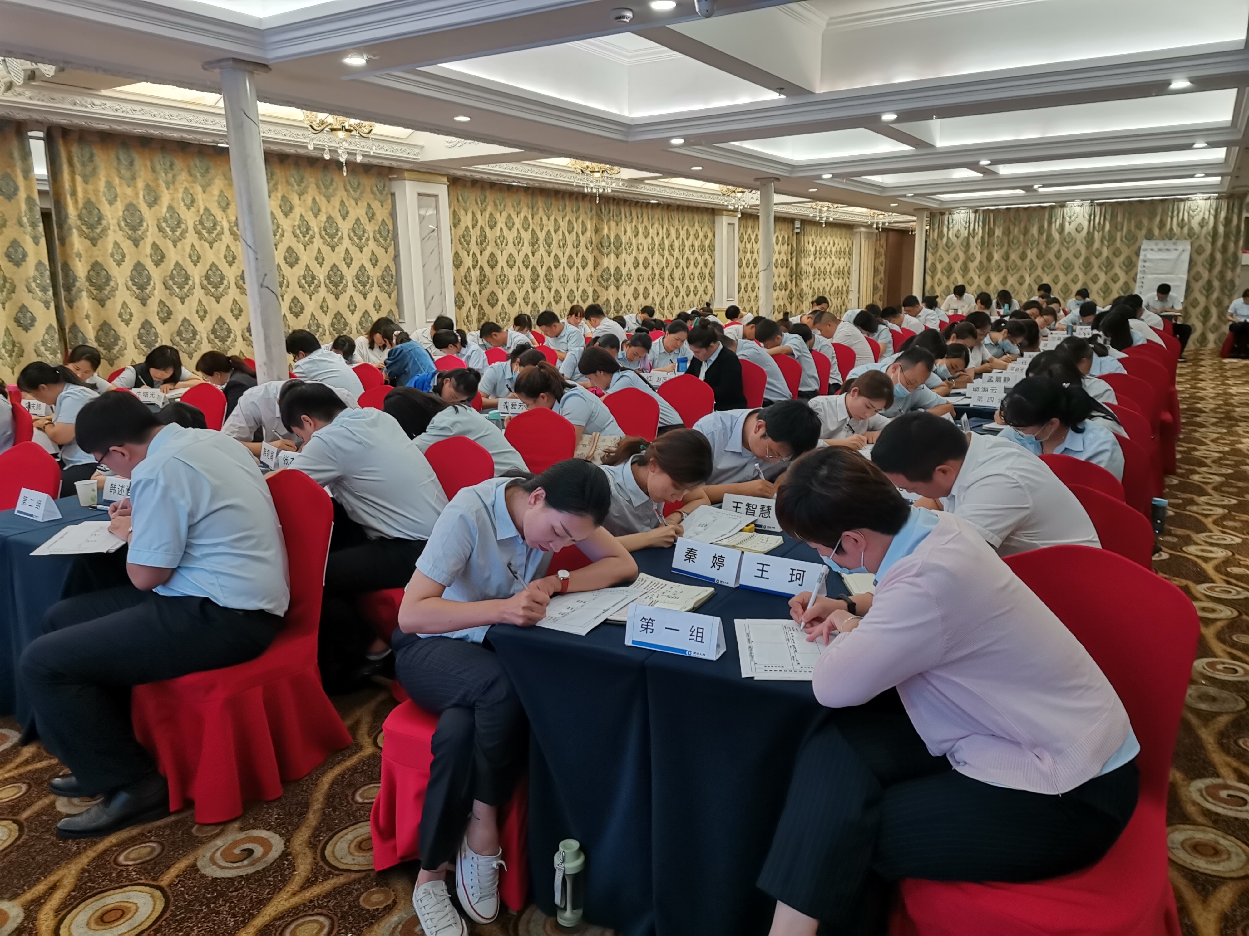 8月7—8日邹老师为河南某寿险讲授《年金险营销》课程又一次高品质交付