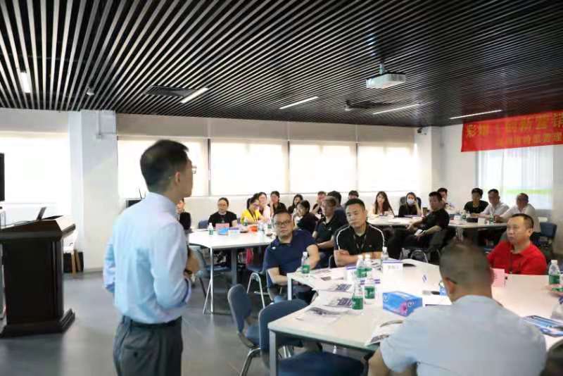 【刘影老师】5月4-5日受邀给舞台灯光行业龙头讲授《创新营销思维与销售门户提升从0到100》圆满成功