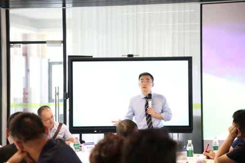 【刘影老师】5月4-5日受邀给舞台灯光行业龙头讲授《创新营销思维与销售门户提升从0到100》圆满成功