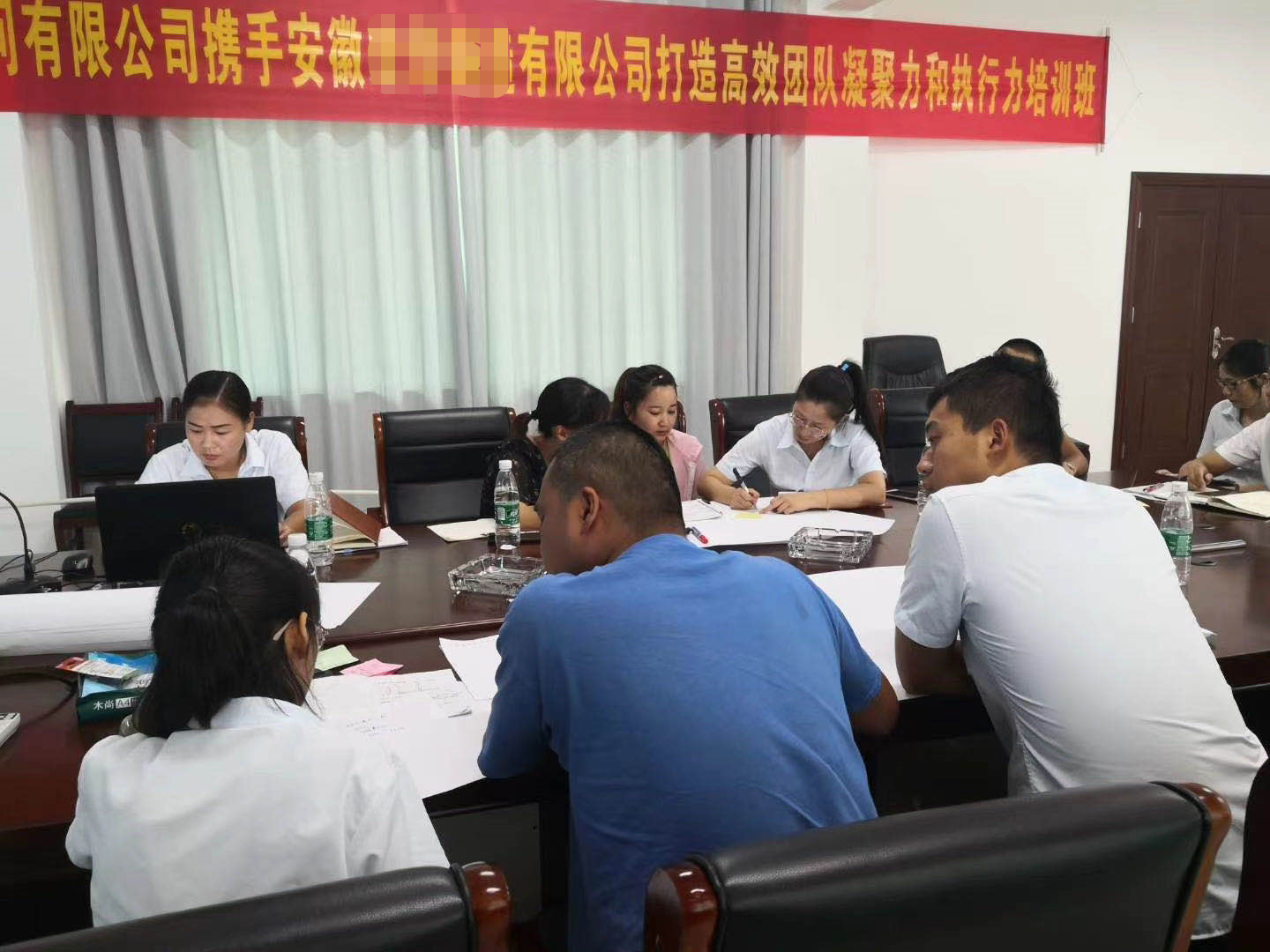 2020年8月21日黄梓博老师来到马鞍山市给某铸造公司讲授一天的《执行力与凝聚力》课程圆满结束！
