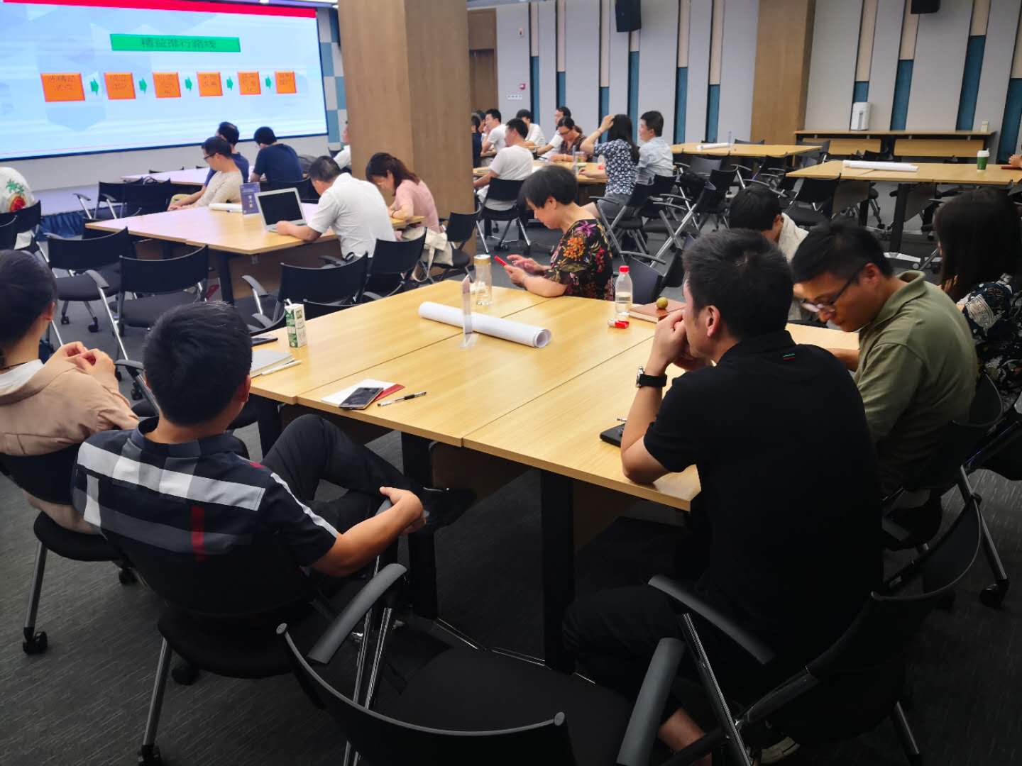 【周建华老师】8月1日受邀在苏州讲授《企业如何导入精益生产》公开课程课程圆满结束