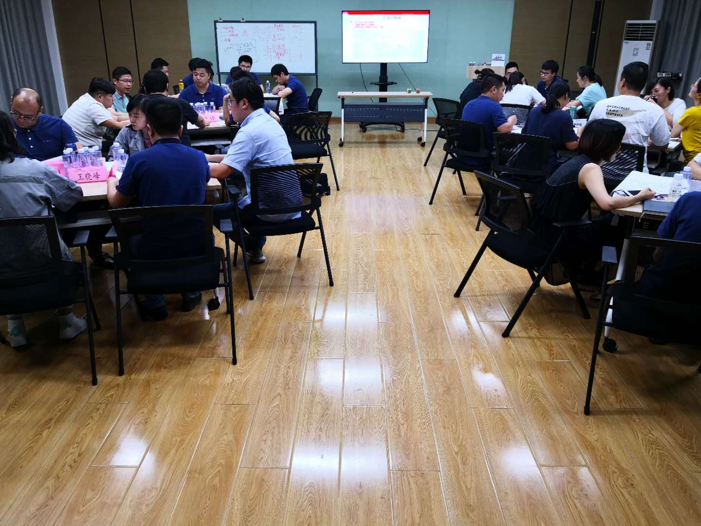 【周建华老师】8月8日为江苏某电子制造公司讲授《部署培育辅导》课程圆满结束