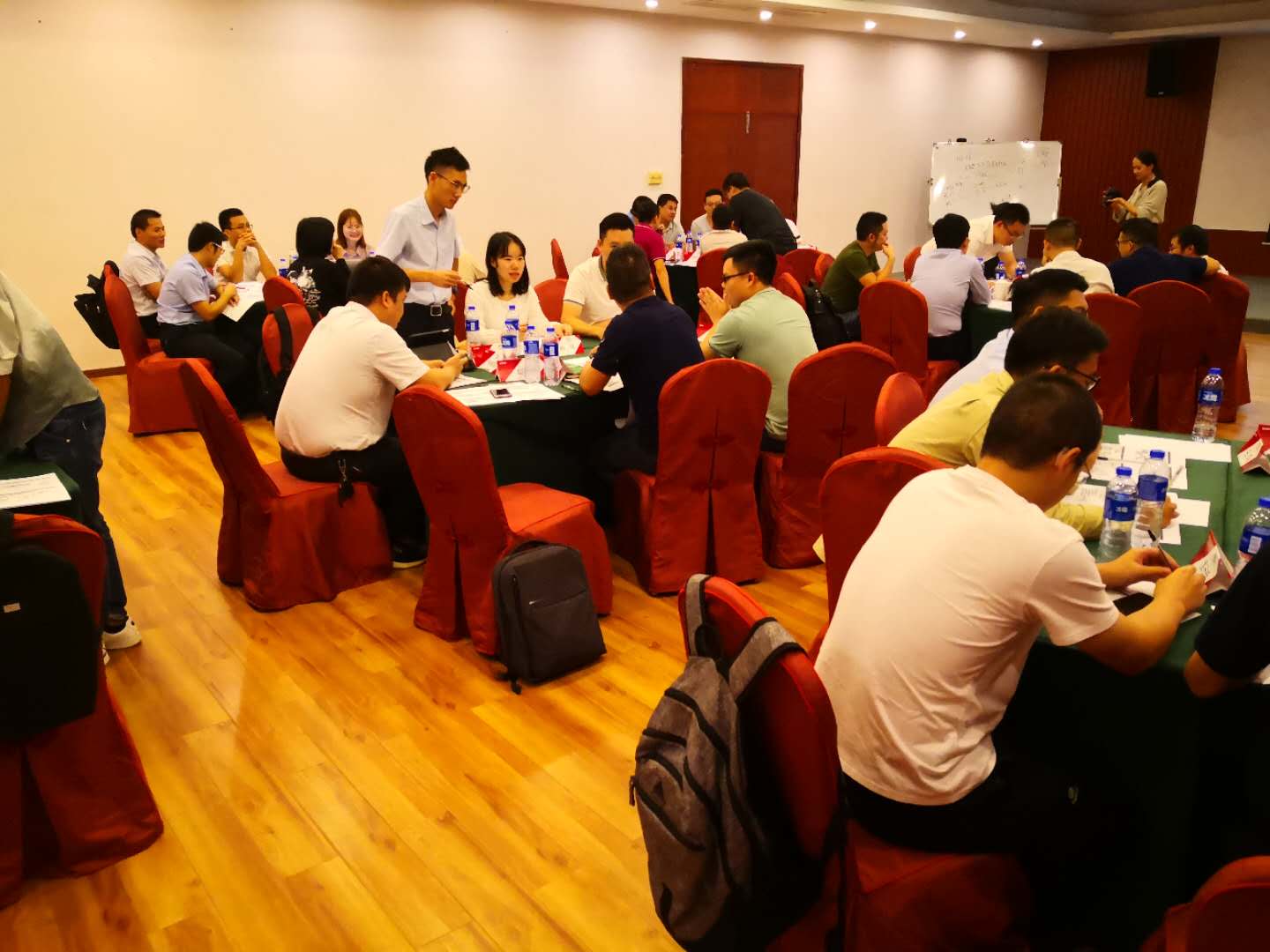 【周建华老师】10月17-18日受邀为广州某肉食品加工企业讲授《高级项目管理》课程圆满结束