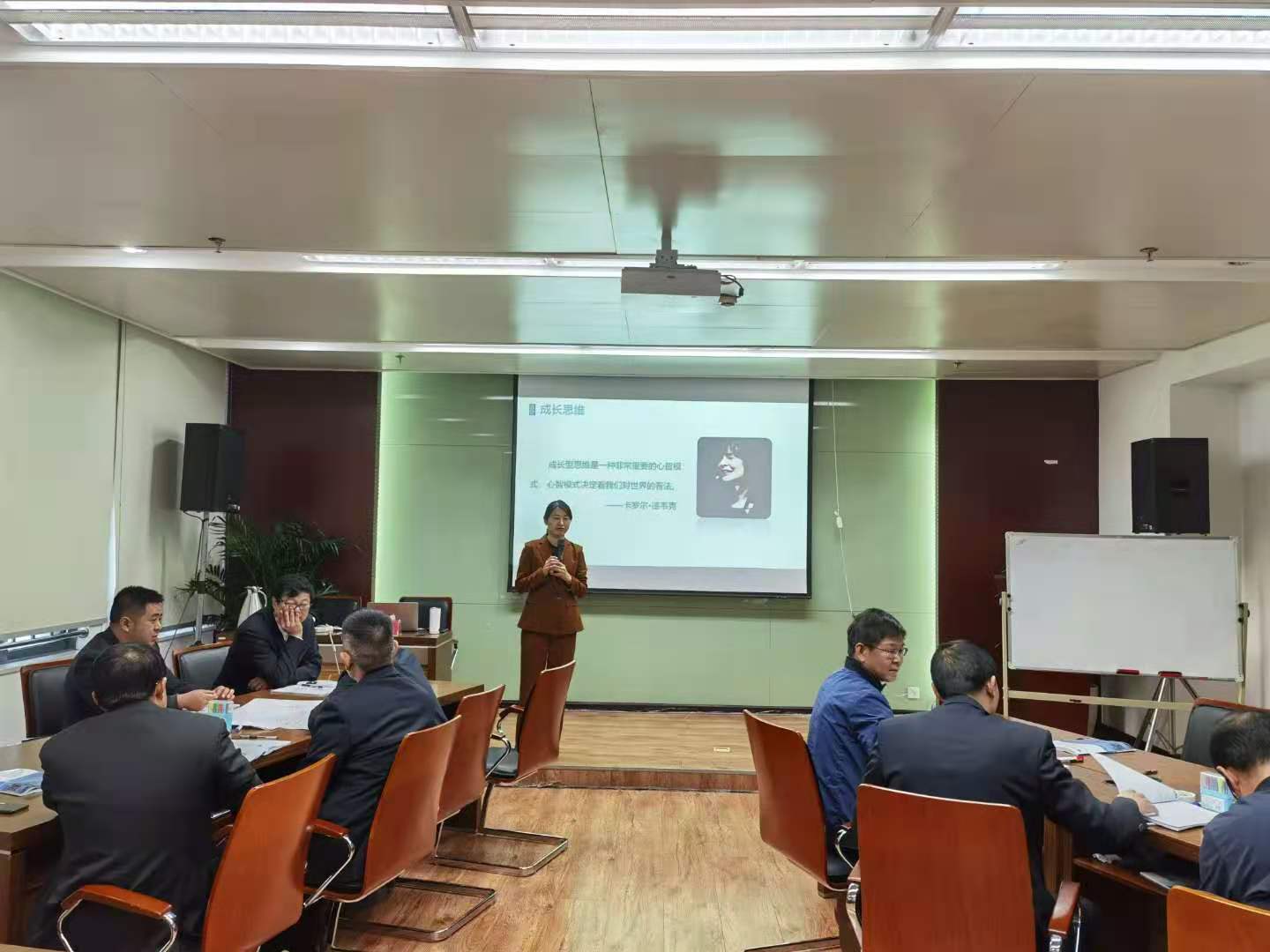 张蕾老师11月19-20号为南方电网讲授《中层干部管理技能提升》
